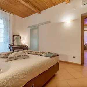 Appartamento Borghese Roomy Flat, Roma